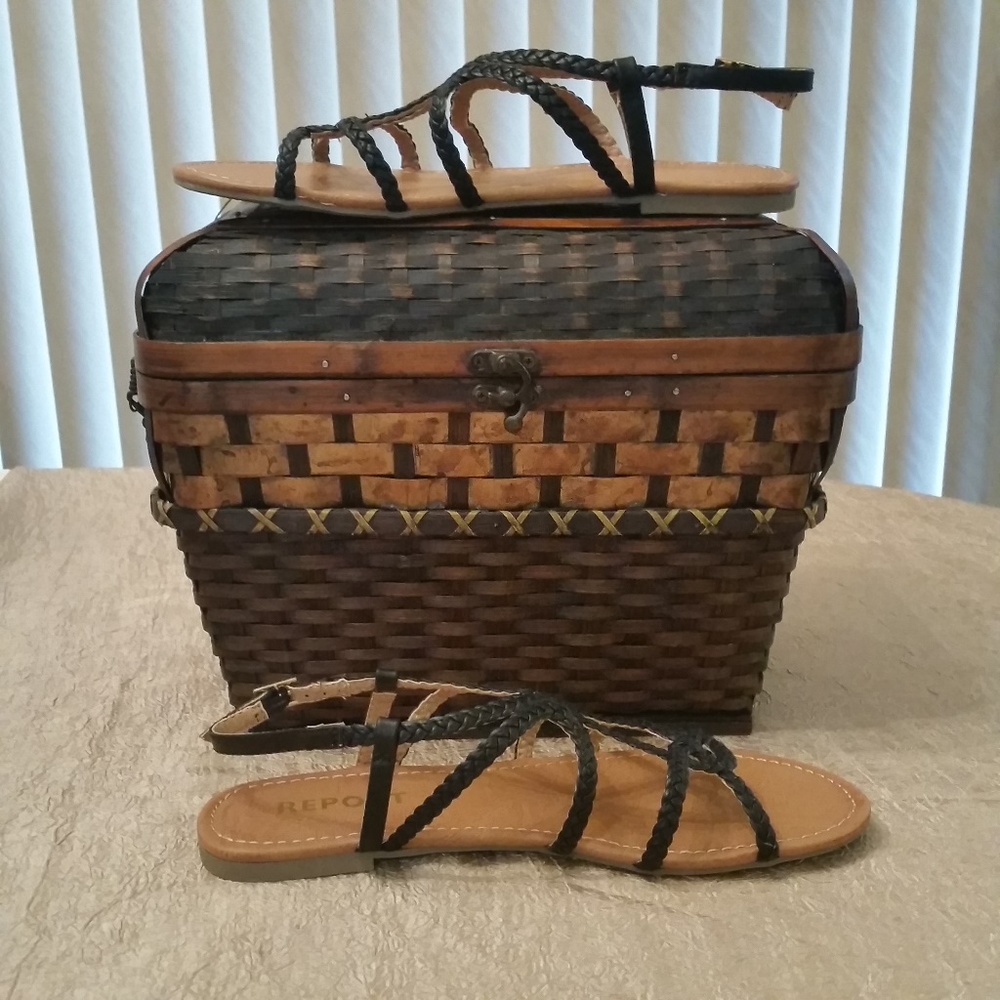 REPORT Gibbie Women's Sandals Black Size 9M - Picture 2 of 5